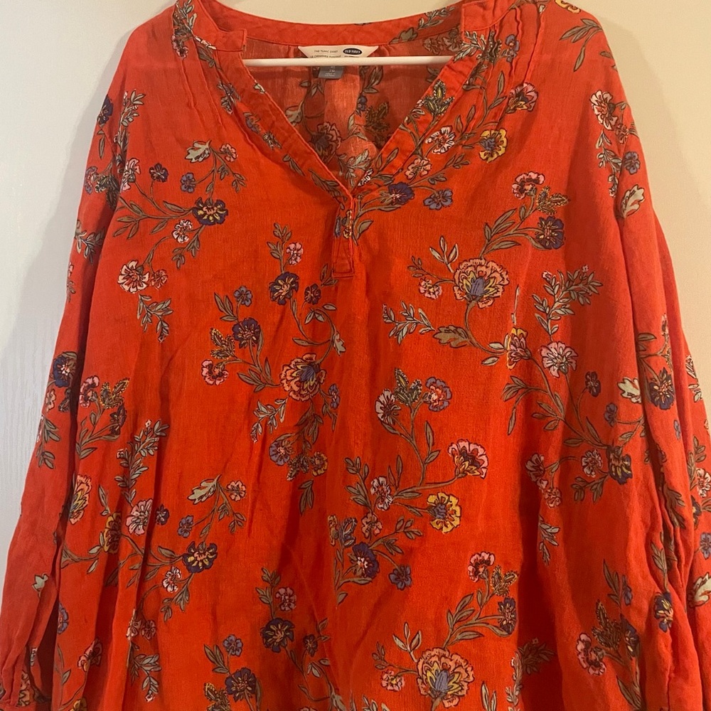 Old Navy Floral Split-Neck Women’s Top — Orange